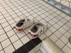 情侣款百搭休闲运动鞋